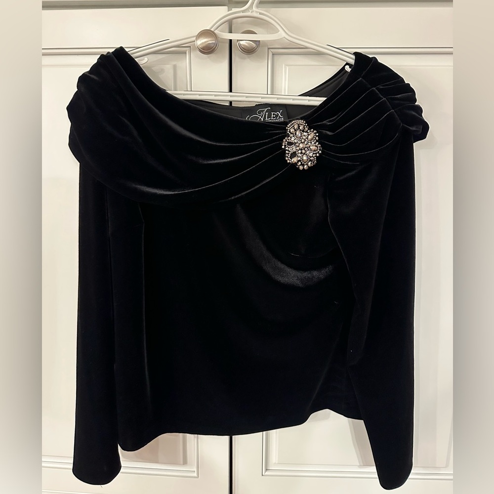 Alex Evenings Black Velvet Top with Embellished Detail. Size medium. Never worn
